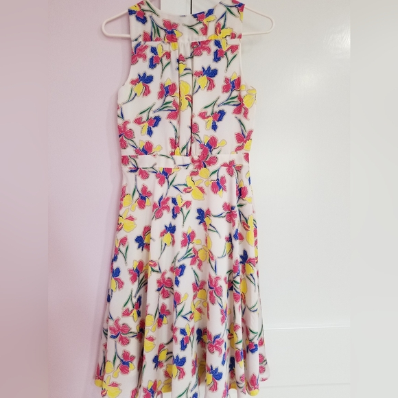 Banana Republic Dresses & Skirts - Banana Republic Floral Dress - Pink, Yellow, Blue